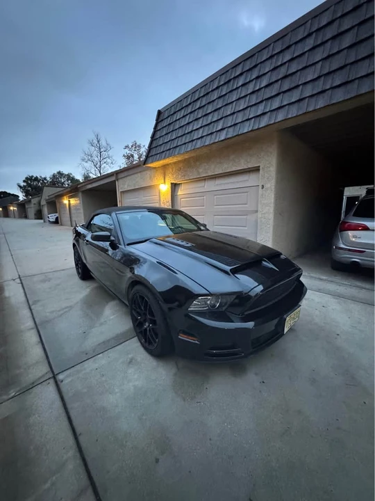 2013 Ford S197 Mustang - Image 2 of 5