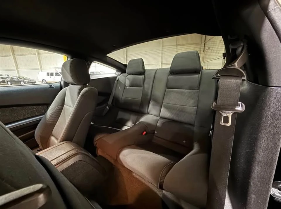 2013 Ford S197 Mustang - Image 5 of 6
