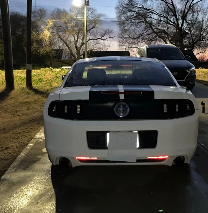 2013 Ford S197 Mustang - Image 7 of 14