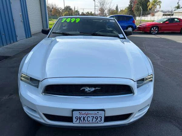 2013 Ford S197 Mustang - Image 2 of 11