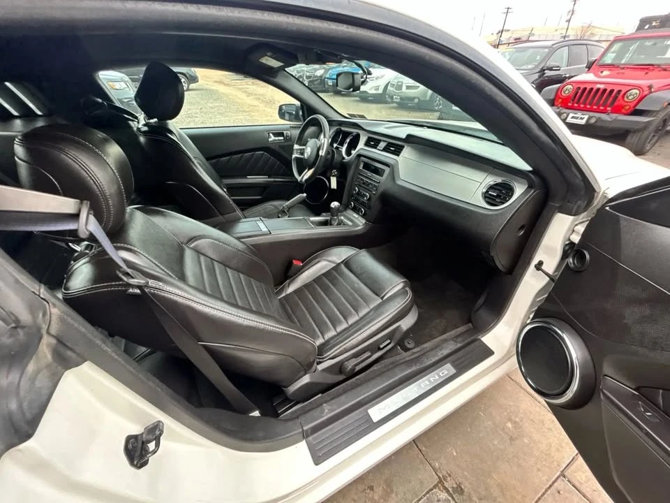 2013 Ford S197 Mustang - Image 12 of 15
