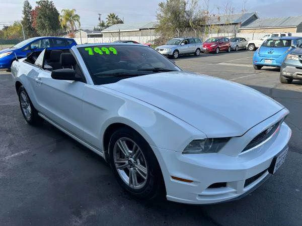 2013 Ford S197 Mustang - Image 3 of 11