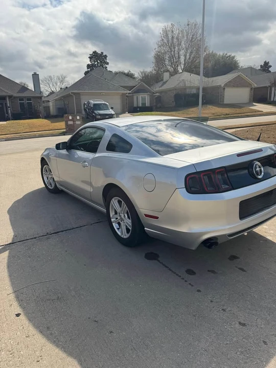 2013 Ford S197 Mustang - Image 3 of 10