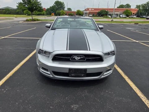 2013 Ford S197 Mustang - Image 8 of 13