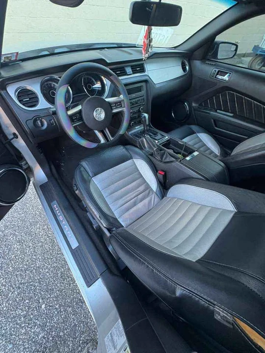 2013 Ford S197 Mustang - Image 2 of 7