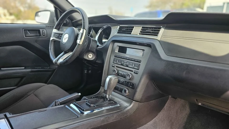 2013 Ford S197 Mustang - Image 11 of 15