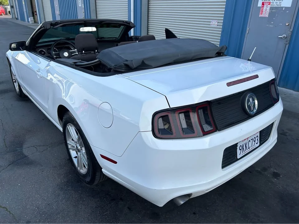 2013 Ford S197 Mustang - Image 6 of 12
