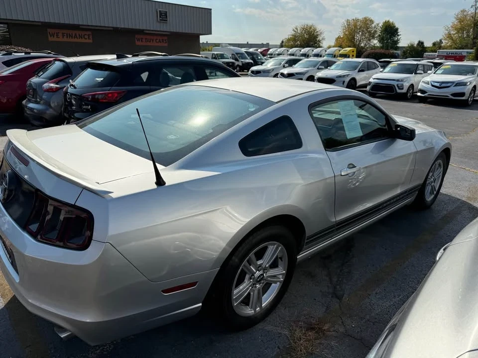 2013 Ford S197 Mustang - Image 4 of 7