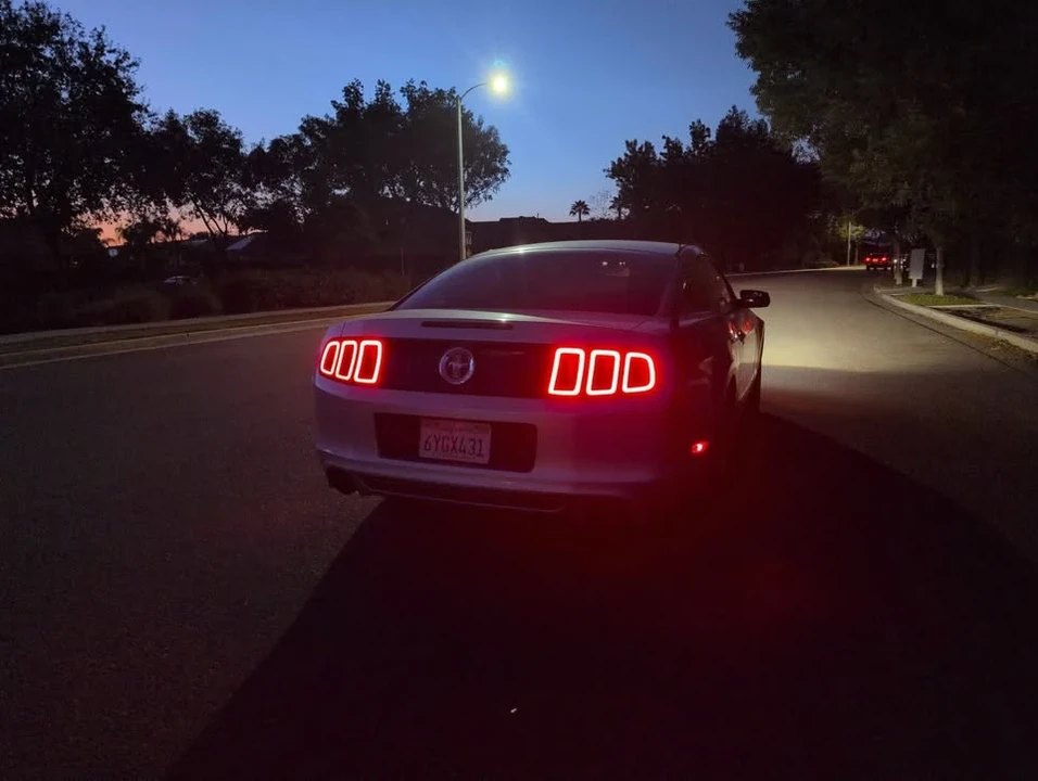 2013 Ford S197 Mustang - Image 2 of 8