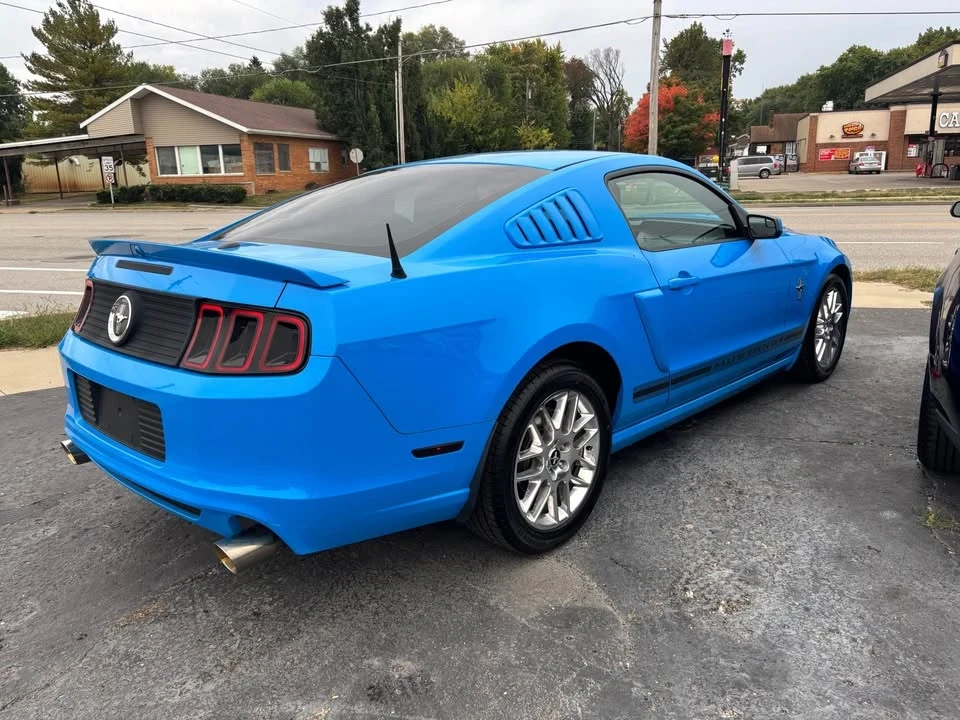 2013 Ford S197 Mustang - Image 5 of 8