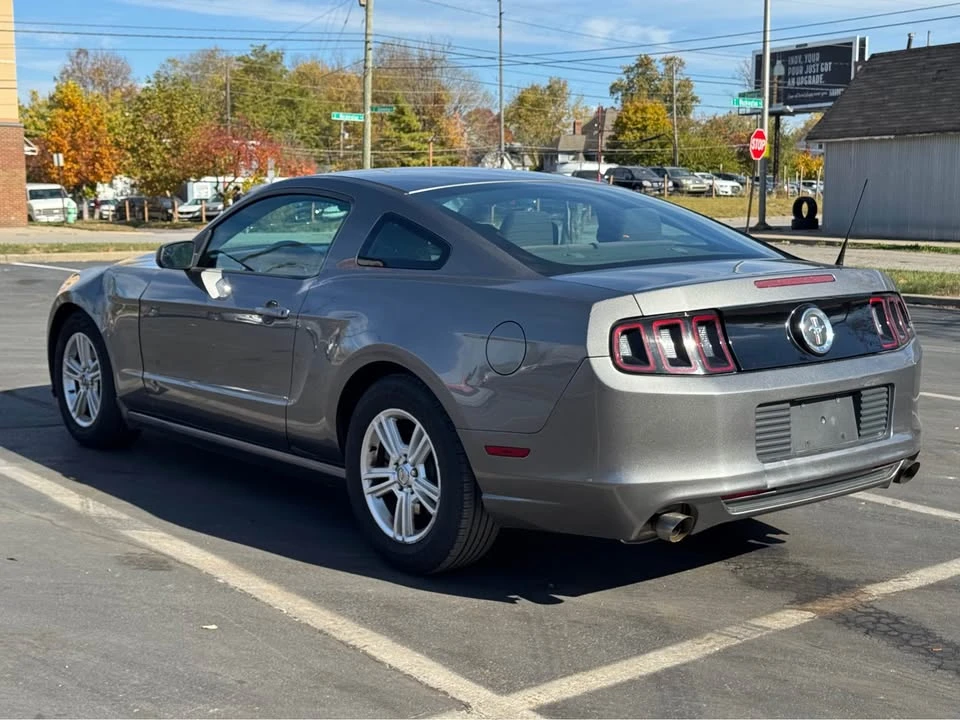 2013 Ford S197 Mustang - Image 4 of 10