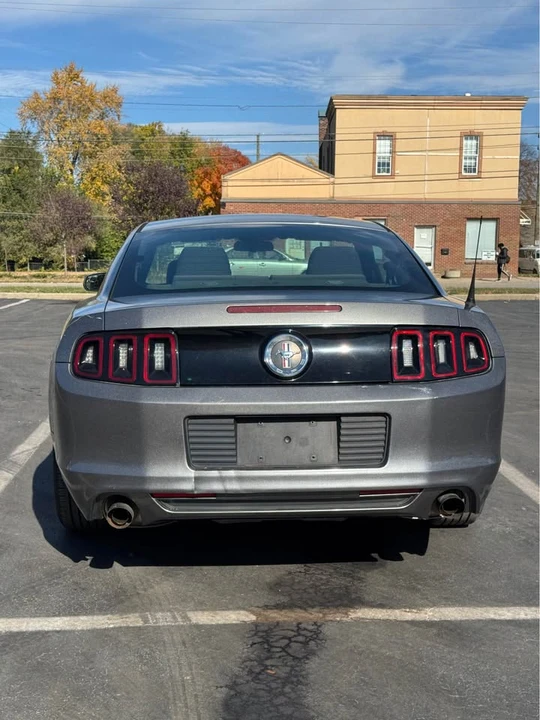 2013 Ford S197 Mustang - Image 6 of 10