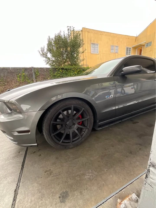 2013 Ford S197 Mustang - Image 6 of 11