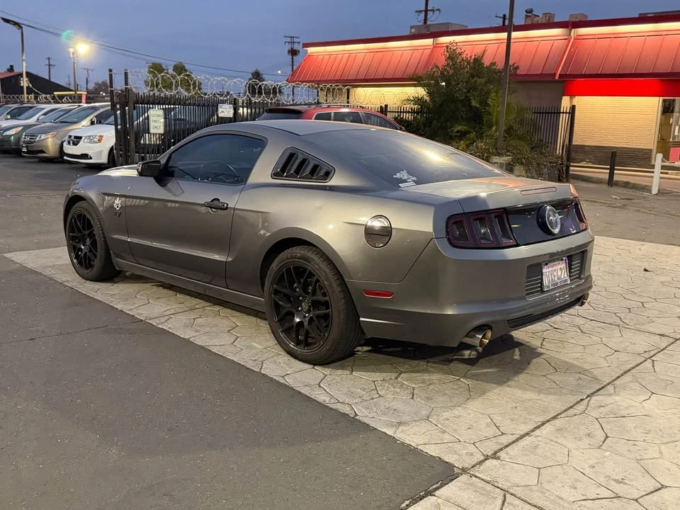 2013 Ford S197 Mustang - Image 5 of 12