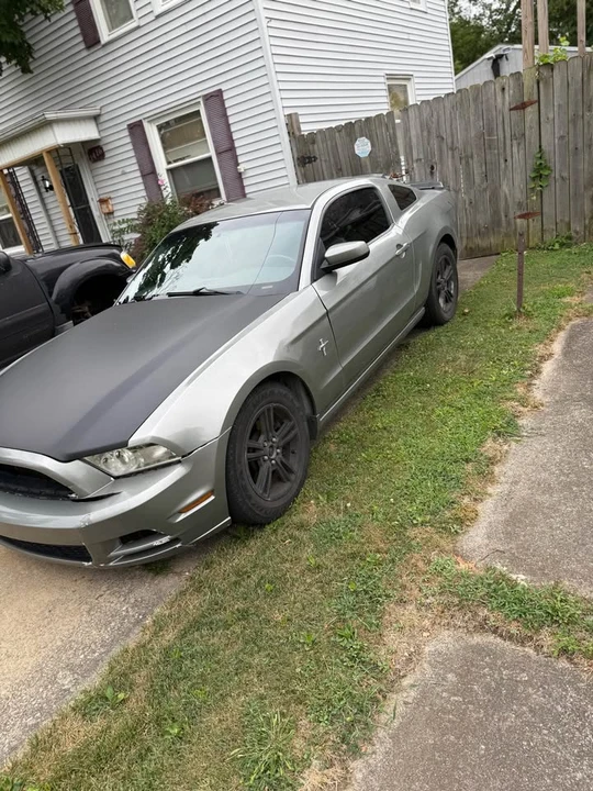 2013 Ford S197 Mustang - Image 7 of 8