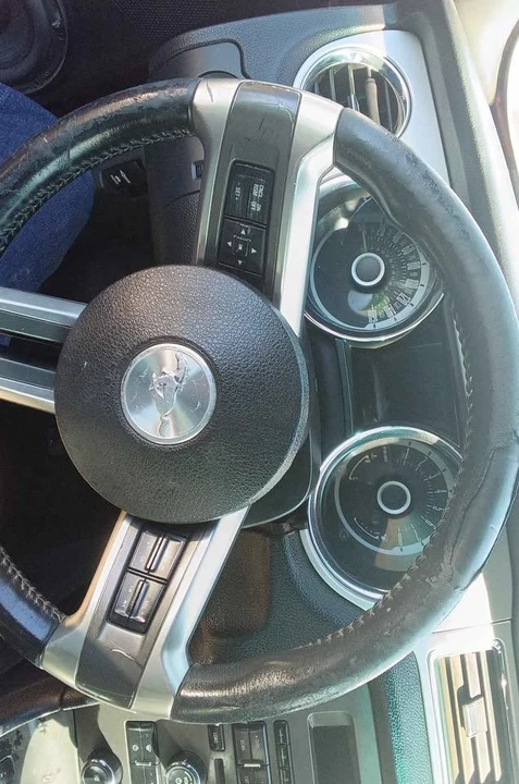 2013 Ford S197 Mustang - Image 6 of 10