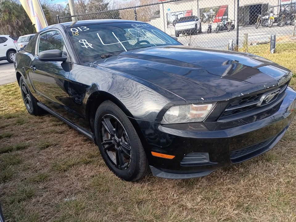 2013 Ford S197 Mustang - Image 2 of 7