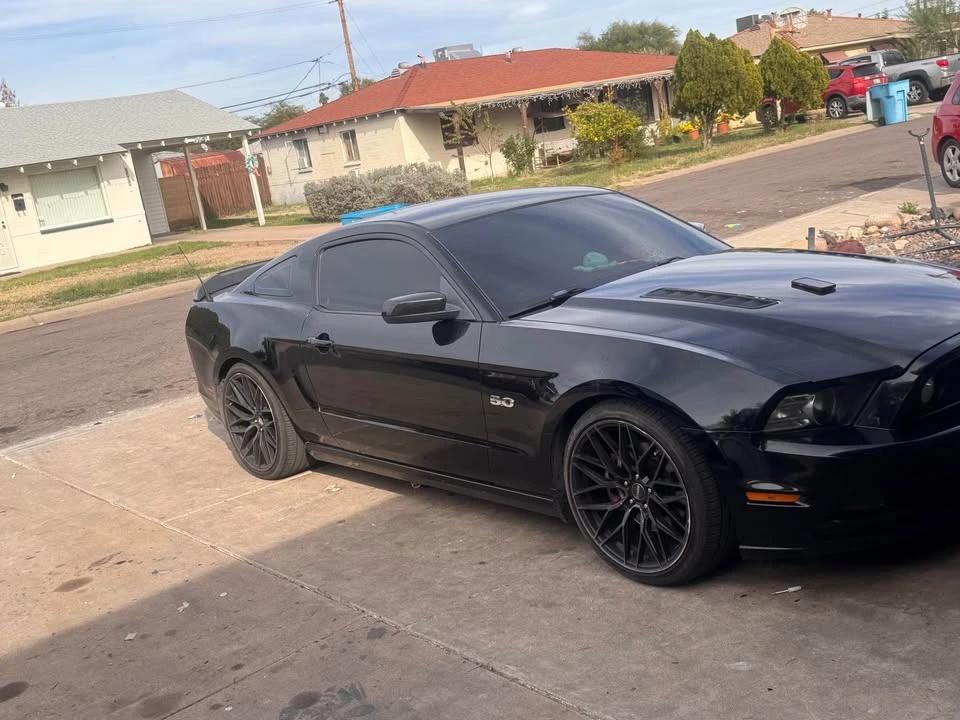 2013 Ford S197 Mustang - Image 2 of 3