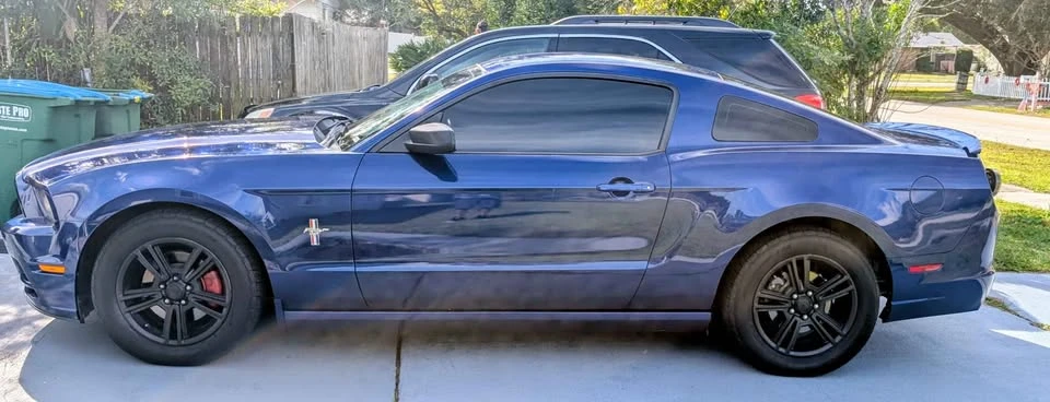 2013 Ford S197 Mustang - Image 2 of 15