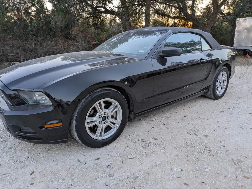 2013 Ford S197 Mustang - Image 3 of 8