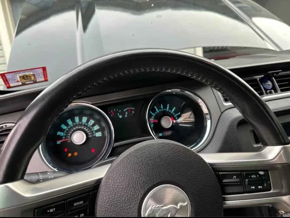 2013 Ford S197 Mustang - Image 4 of 11
