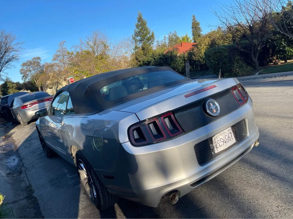 2013 Ford S197 Mustang - Image 3 of 8