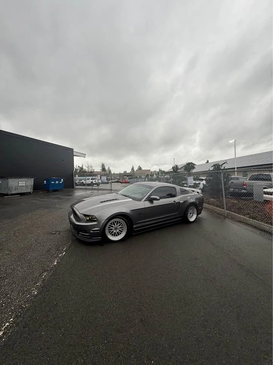 2013 Ford S197 Mustang - Image 4 of 8