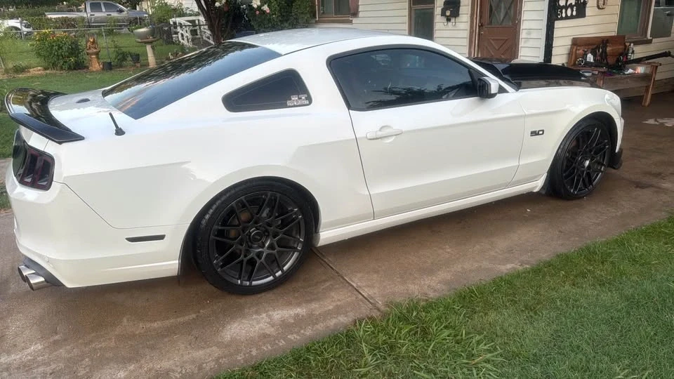 2013 Ford S197 Mustang - Image 3 of 5