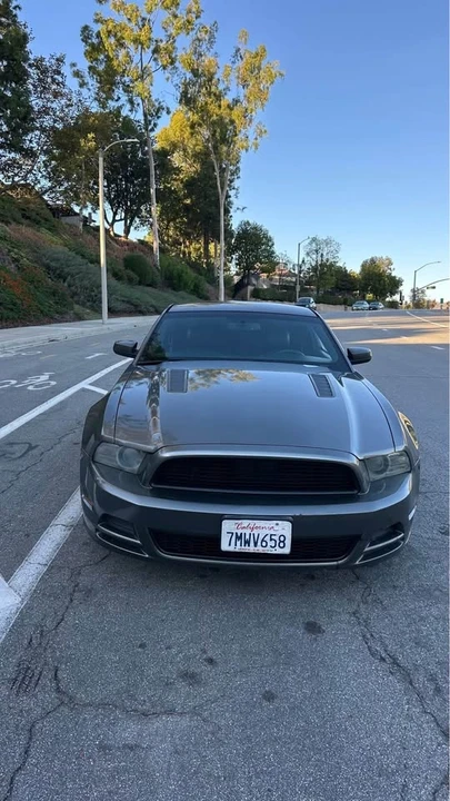 2013 Ford S197 Mustang - Image 2 of 12