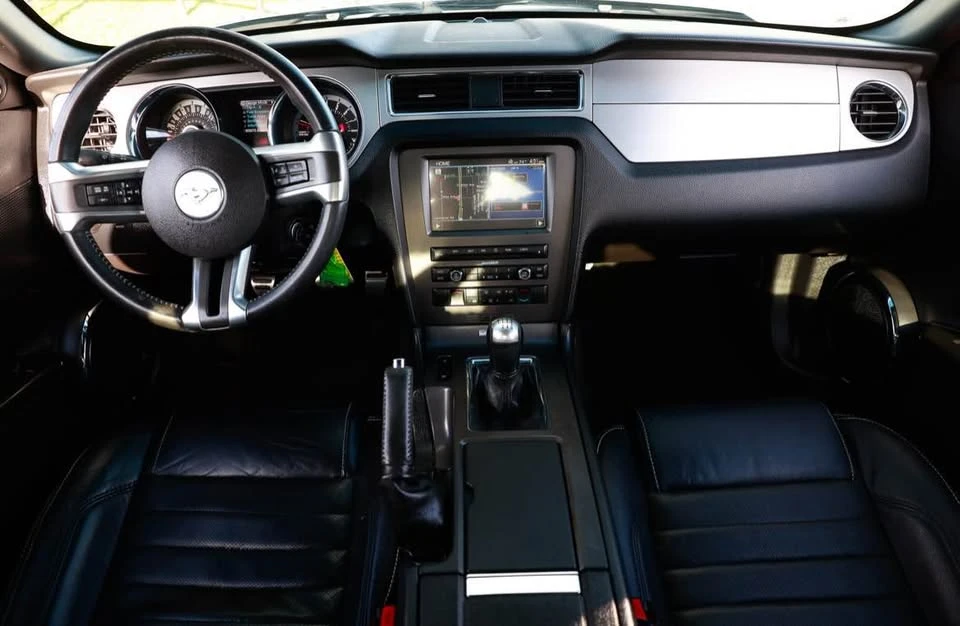 2013 Ford S197 Mustang - Image 9 of 14