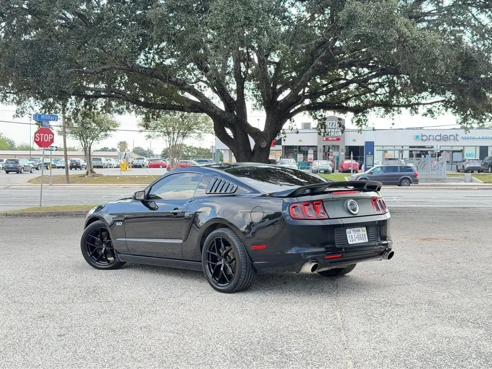 2013 Ford S197 Mustang - Image 6 of 10