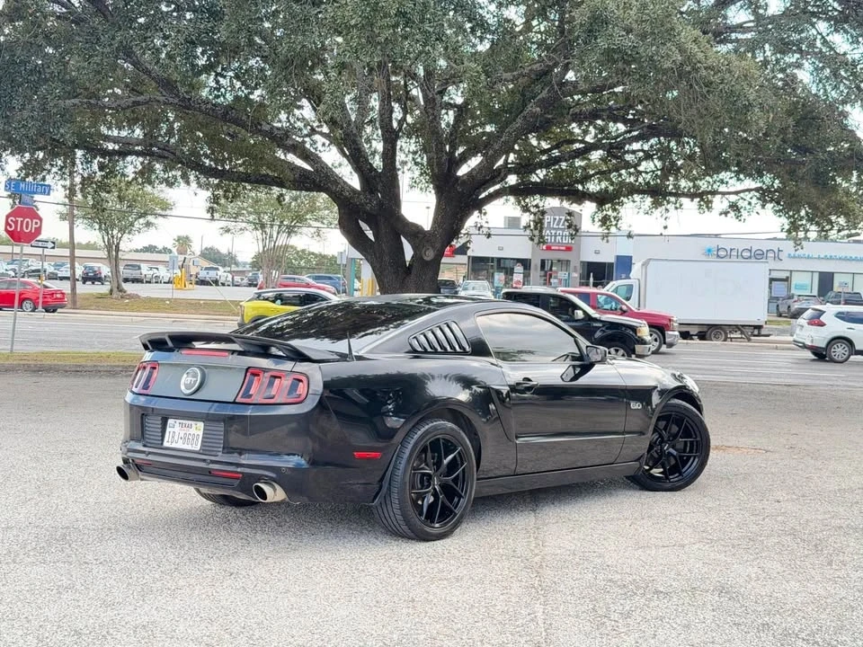 2013 Ford S197 Mustang - Image 5 of 10