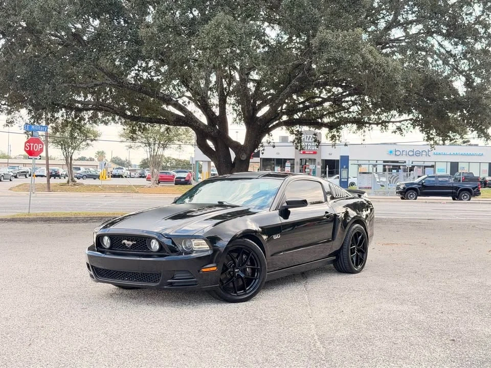 2013 Ford S197 Mustang - Image 2 of 10