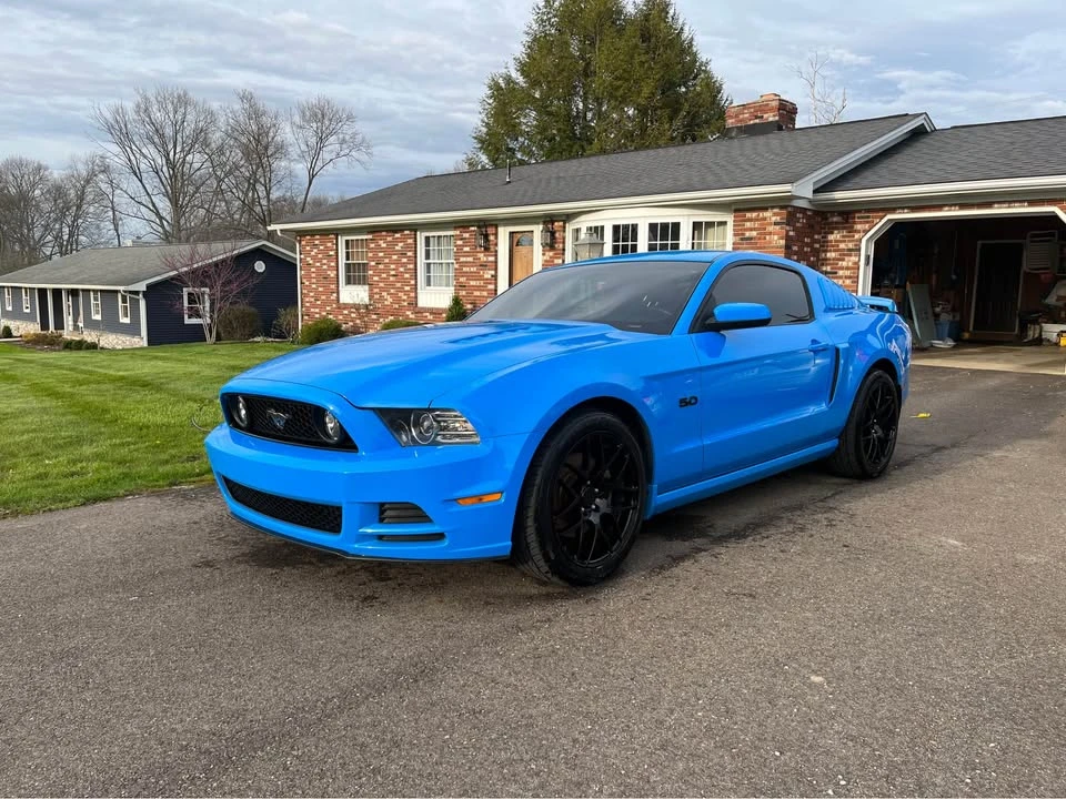 2013 Ford S197 Mustang - Image 2 of 14