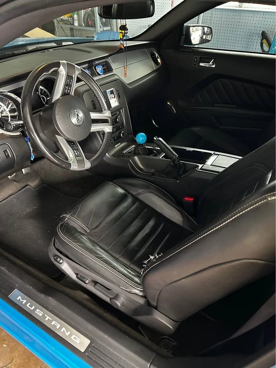2013 Ford S197 Mustang - Image 10 of 14