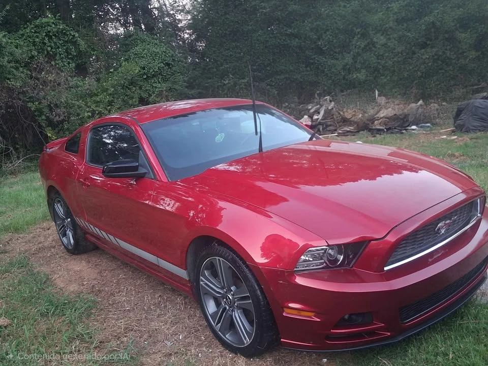 2013 Ford S197 Mustang - Image 4 of 11