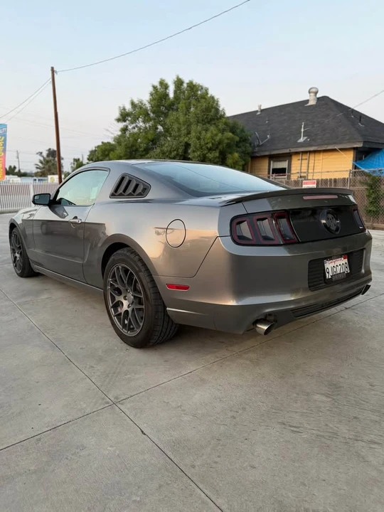 2013 Ford S197 Mustang - Image 3 of 12