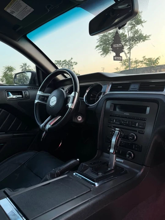 2013 Ford S197 Mustang - Image 10 of 12