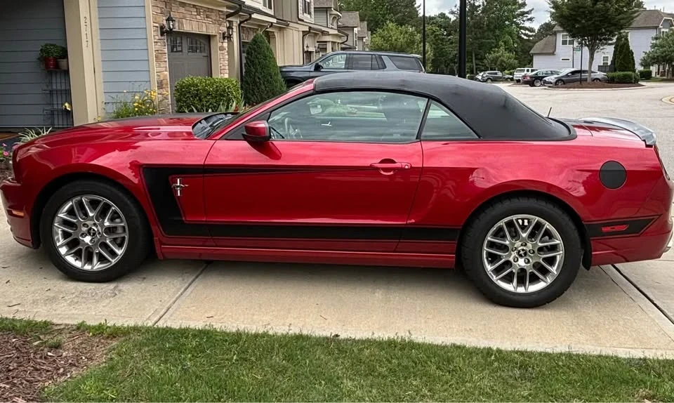 2013 Ford S197 Mustang - Image 2 of 6