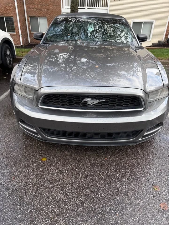 2013 Ford S197 Mustang - Image 2 of 7