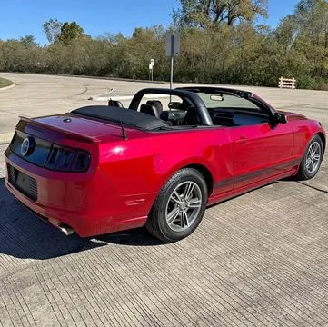 2013 Ford Mustang Premium Convertible