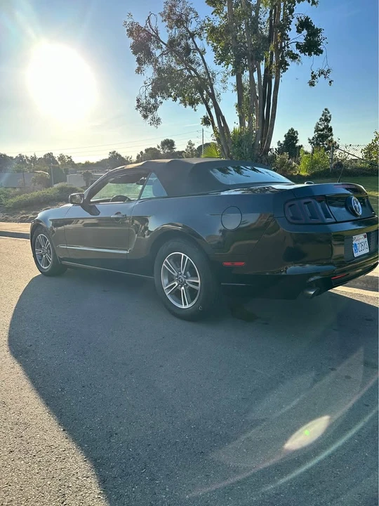 2013 Ford S197 Mustang - Image 5 of 11