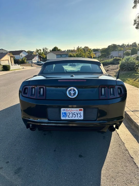 2013 Ford S197 Mustang - Image 4 of 11