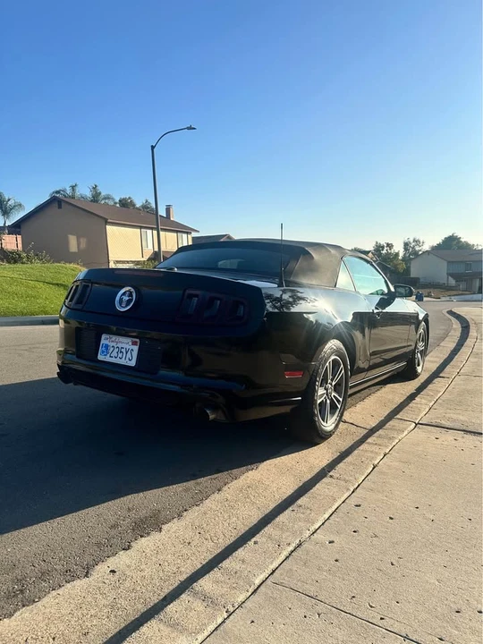 2013 Ford S197 Mustang - Image 3 of 11
