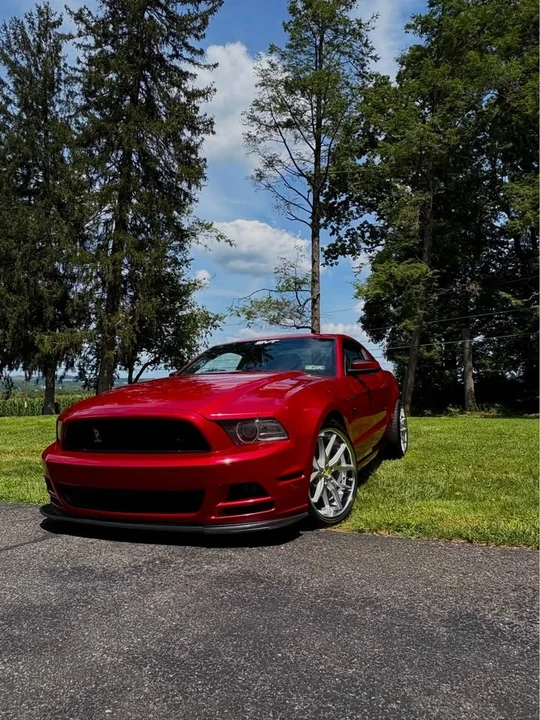 2013 Ford S197 Mustang - Image 2 of 3