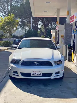 2013 Ford Mustang Premium Coupe