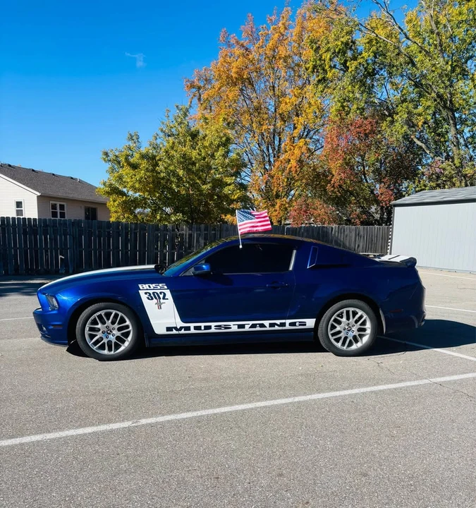 2013 Ford S197 Mustang - Image 4 of 16