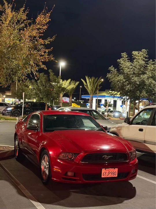 2013 Ford S197 Mustang - Image 2 of 6