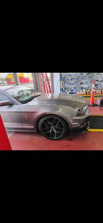 2013 Ford S197 Mustang - Image 4 of 4