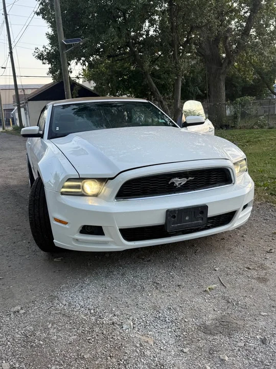 2013 Ford S197 Mustang - Image 6 of 13